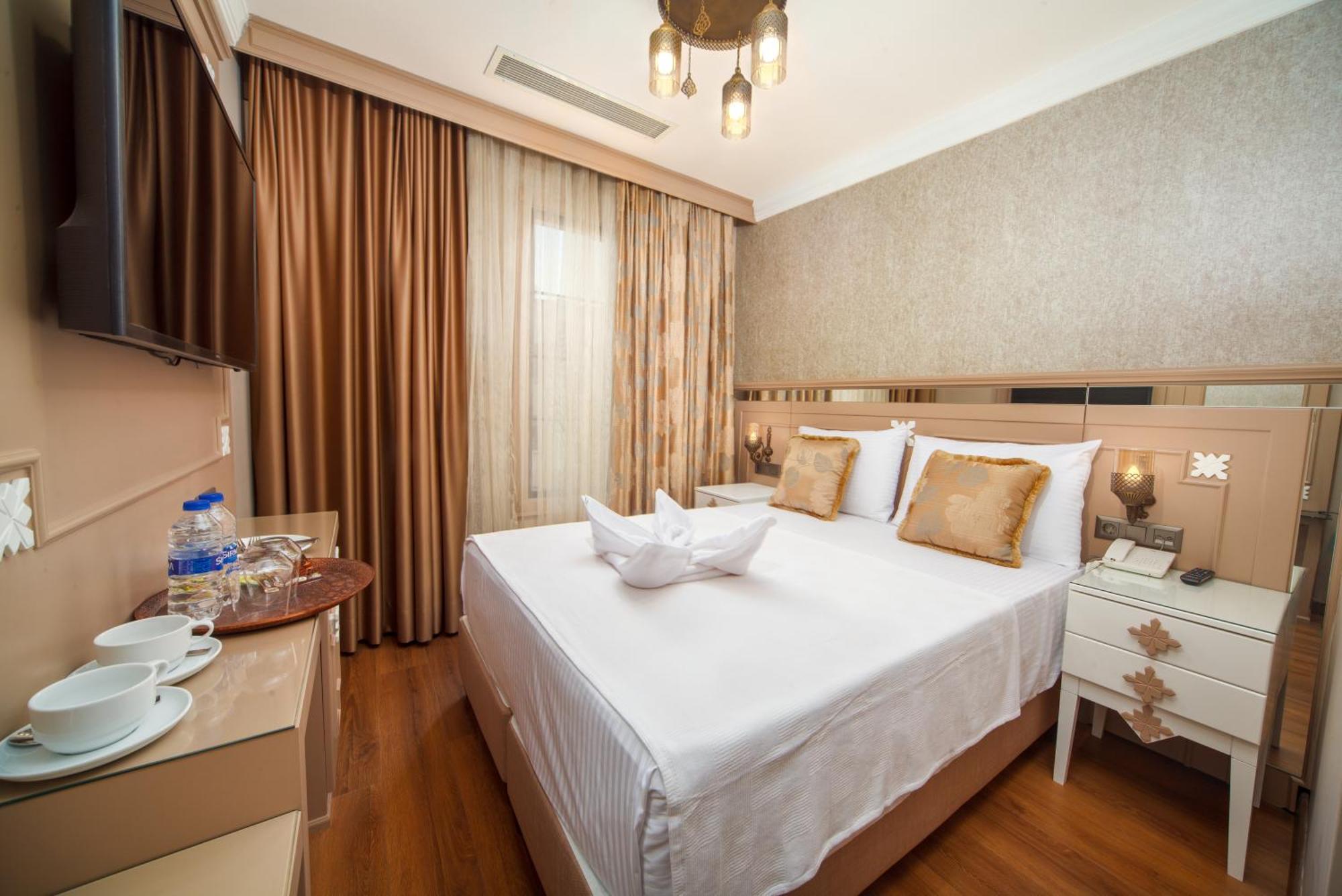 Belmond Hotel Стамбул Экстерьер фото